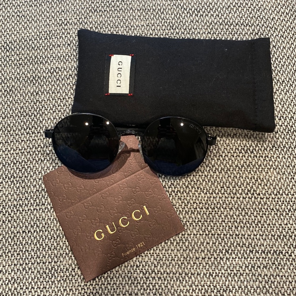 Gucci black on black round sunglasses